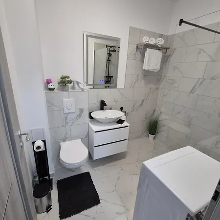 Apartment White *